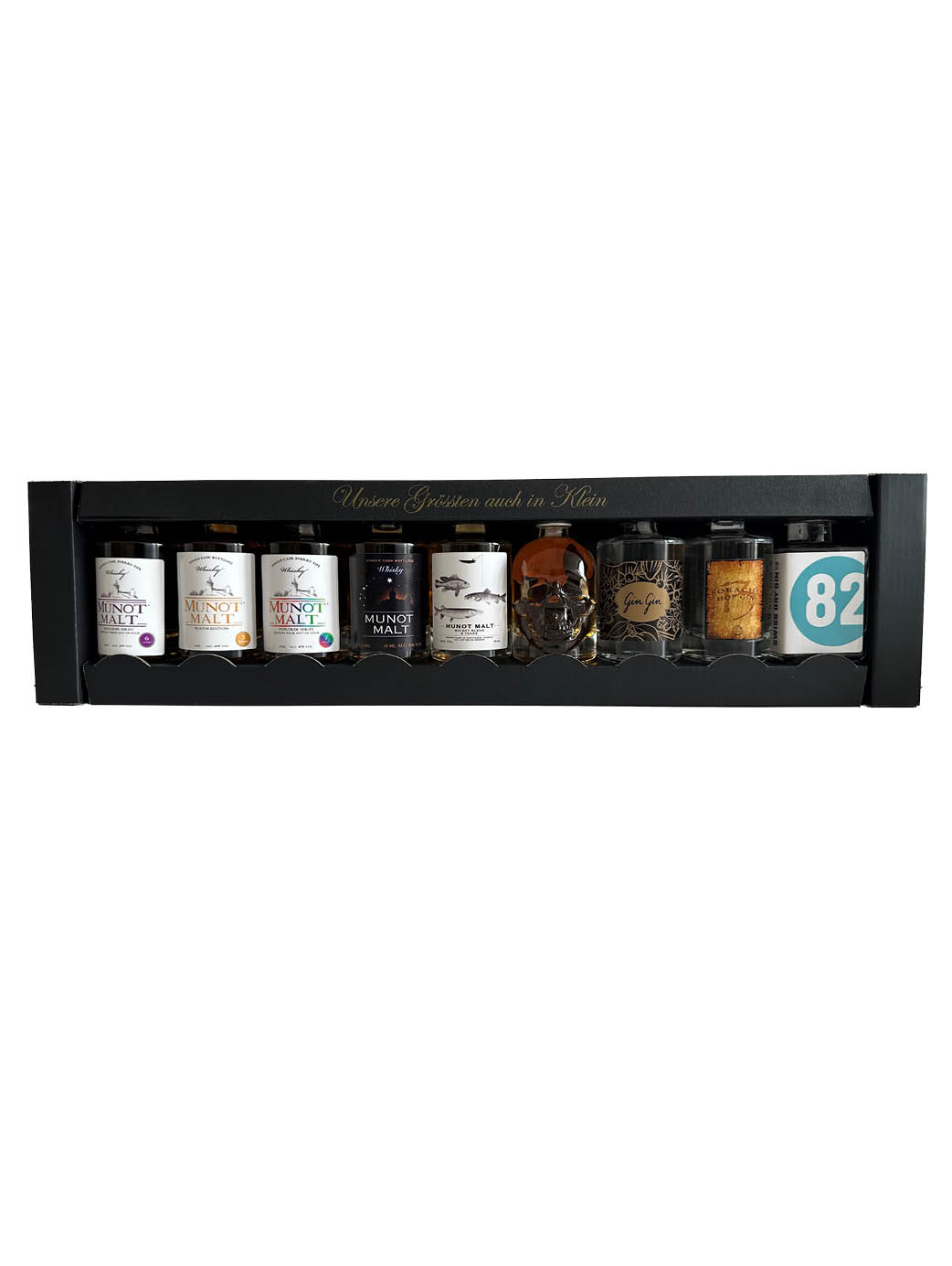 Eine schöne schwarze Box mit drei Falken Gins und fünf Munot Malt Whiskys in praktischen 5 cl Fläschchen