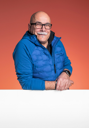 ROBERT ESKANDARI